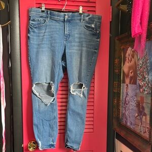 OLD NAVY SIZE 20 Distressed Blue Jeans